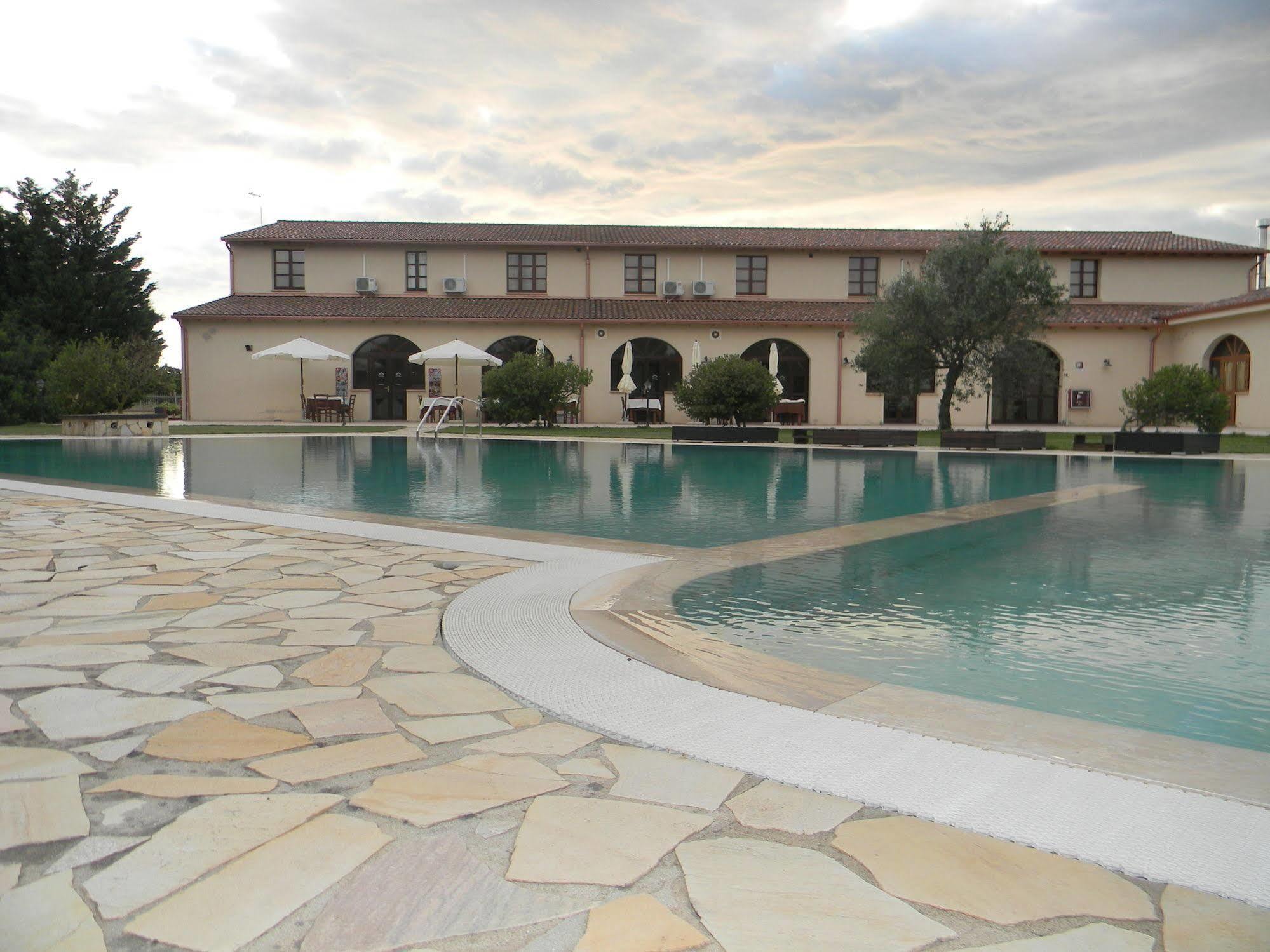 Hotel Sport Village Iglesias Ngoại thất bức ảnh